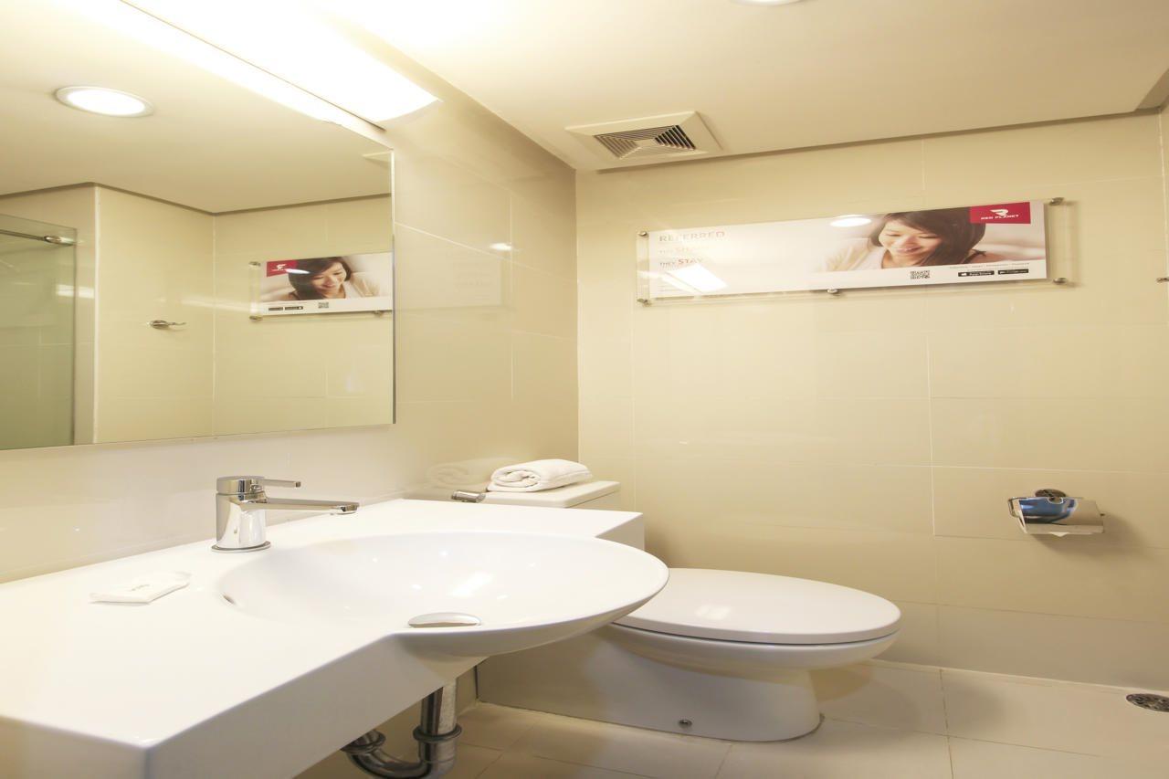 Hotel Red Planet Makati Avenue Manila 3*