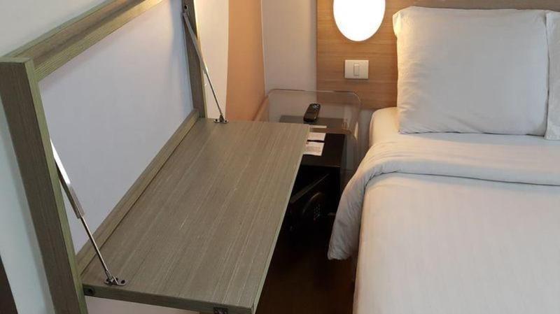 Hotel Red Planet Makati Avenue Manila Makati City